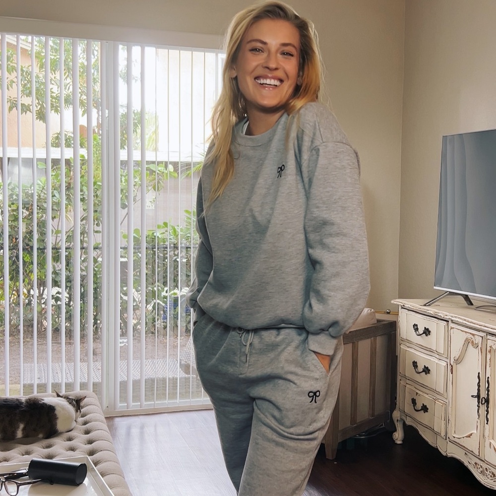 Gray Sweatshirt and Sweatpants Set
